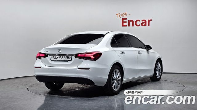 2020 Mercedes-Benz A-Class, VIN W1K3G4EB8LJ239827