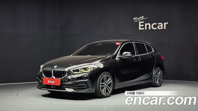 2022 BMW 1-Series, VIN WBA7L7109N7K53889