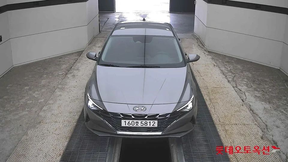 2021 Hyundai Avante, VIN KMHLR41EEMU208347