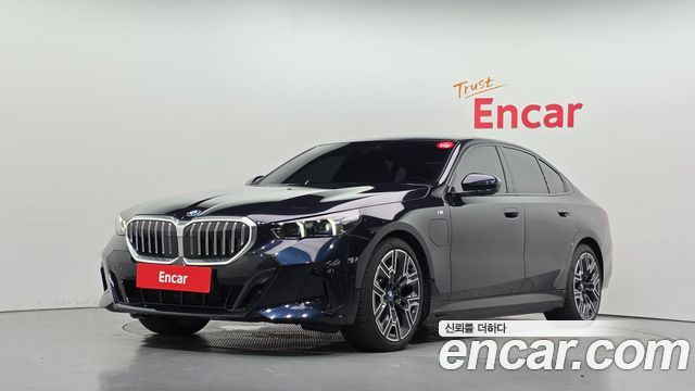 2025 BMW 5-Series, VIN WBA71FJ07SCT84774