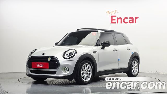 2021 Mini Cooper, VIN WMWXV7108M2N44115