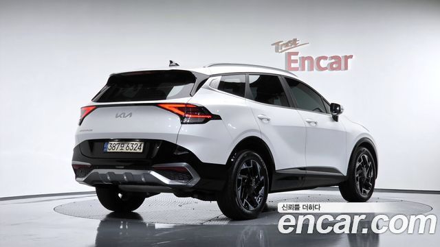 2022 Kia Sportage, VIN KNAPV81BGNK063073
