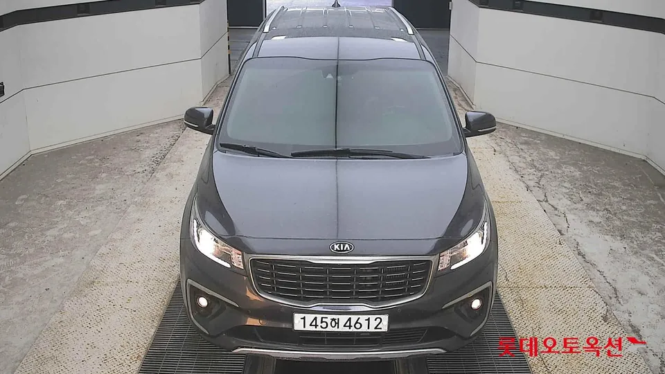 2020 Kia Carnival, VIN KNAMC81ABLS655802
