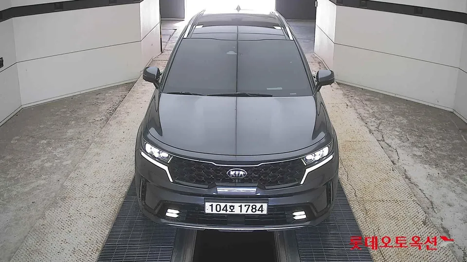 2021 Kia Sorento, VIN KNARH81BGMA025402
