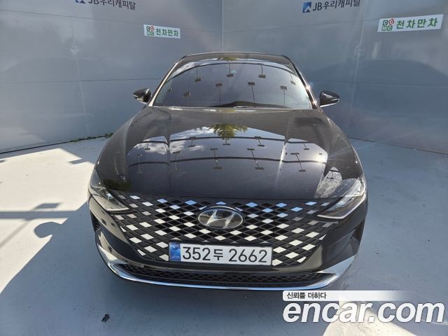 2022 Hyundai Grandeur, VIN KMHF141DBNA477852