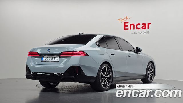 2025 BMW 5-Series, VIN WBA51FJ01SCV14524