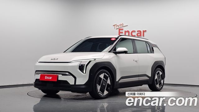 2025 Kia EV3, VIN KNAFC81AFSS002314