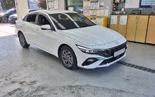 2025 Hyundai Avante, VIN KMHLN41EESU980673