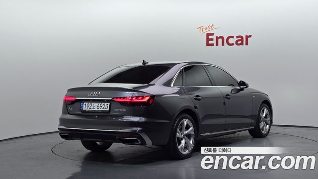 2021 Audi A4, VIN WAUZZZF43MA077096