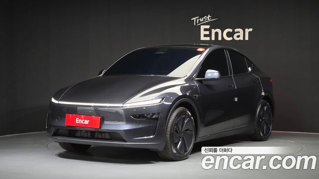 2026 Tesla Model Y, VIN LRWYGCEK2TC494923