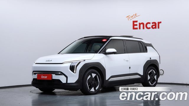 2025 Kia EV3, VIN KNAFC81AFSS001287