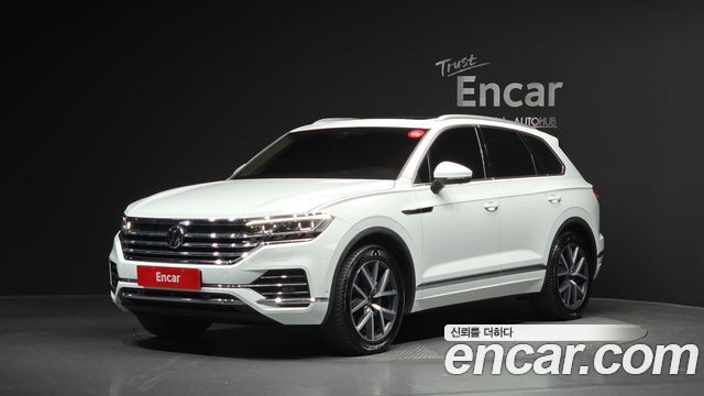 2022 Volkswagen Touareg, VIN WVGZZZCRZND007643