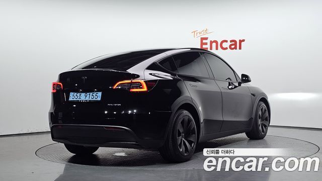 2021 Tesla Model Y, VIN 5YJYGDEE8MF235912