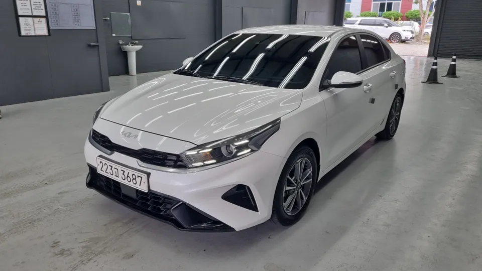 2022 Kia K3, VIN KNAF241BENA930585