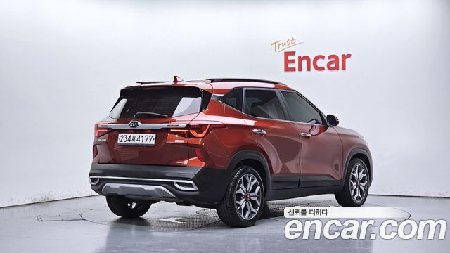 2020 Kia Seltos, VIN KNAEV812HLK094332