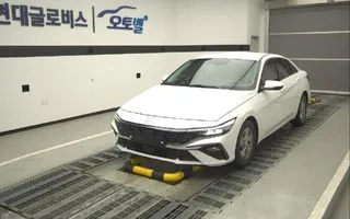 2024 Hyundai Avante, VIN KMHLM41EERU566046