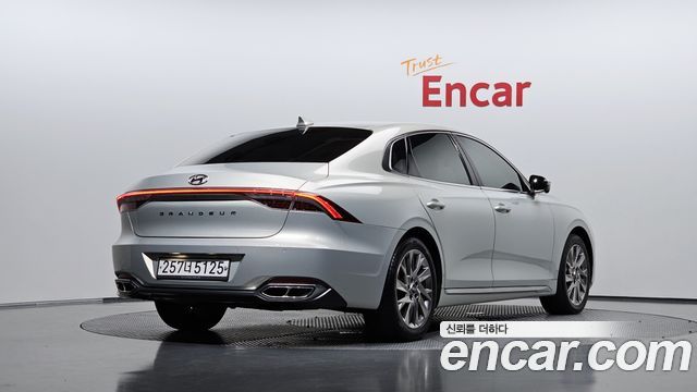 2020 Hyundai Grandeur, VIN KMHF3413BLA073226