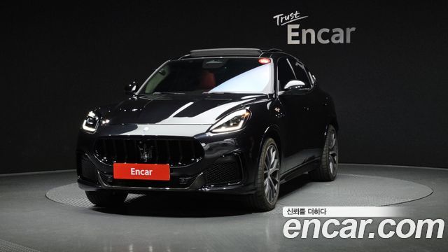 2023 Maserati Grecale, VIN ZN6CW82G7P7422755