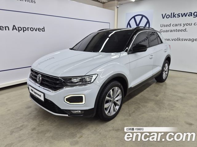 2022 Volkswagen T-Roc, VIN WVGZZZA1ZNV000117
