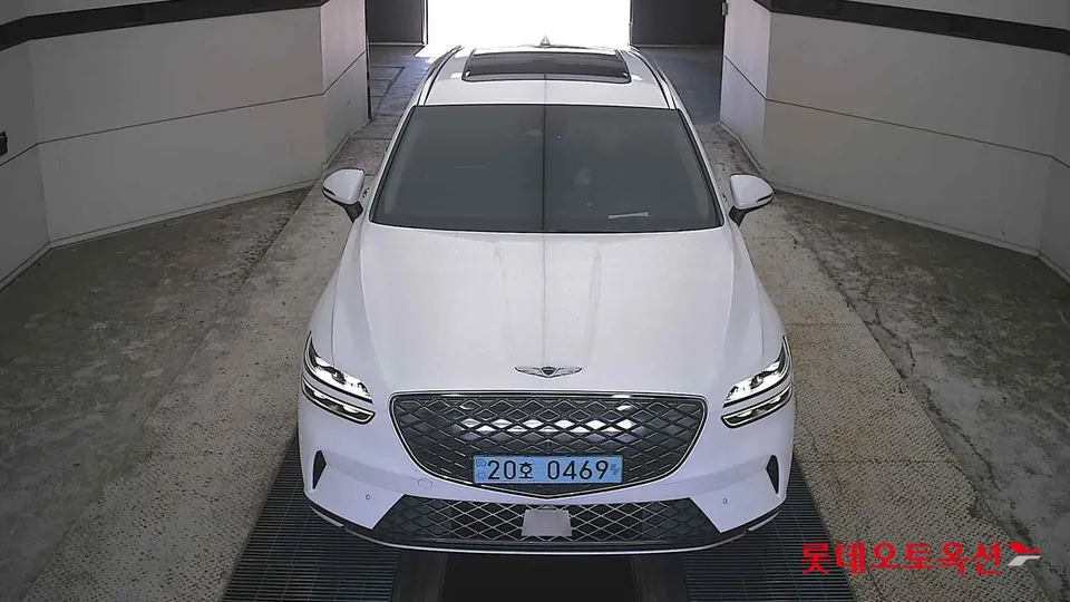 2022 Genesis GV70, VIN KMTMA811PNU000377