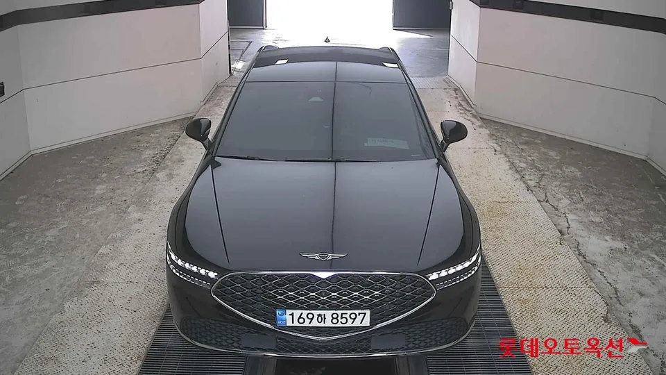2022 Genesis G90, VIN KMTFA41DDNU005400