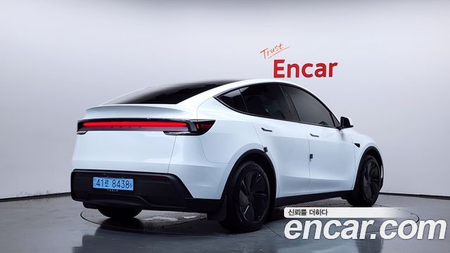 2025 Tesla Model Y, VIN LRWYGCFJXSC103991