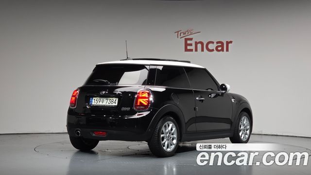 2021 Mini Cooper, VIN WMWXR7107M2N63209