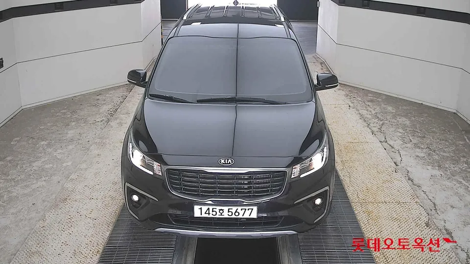 2020 Kia Carnival, VIN KNAMC81ABLS646517
