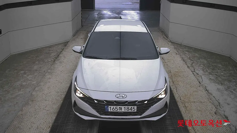 2022 Hyundai Avante, VIN KMHLM41EENU293357