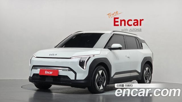 2025 Kia EV3, VIN KNAFC81AFSS061807