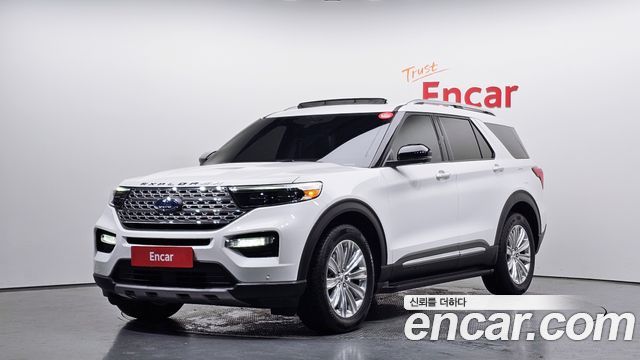 2021 Ford Explorer, VIN 1FMSK8FH2MGC01938