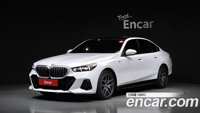 2025 BMW 5-Series, VIN WBA21FJ02SCU04603