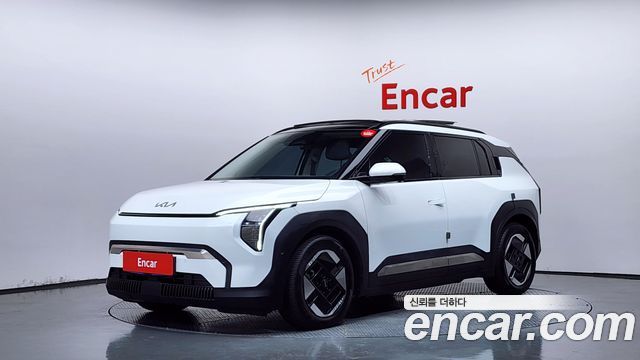 2025 Kia EV3, VIN KNAFC81AFSS001608