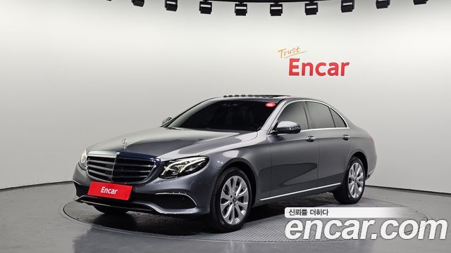 2020 Mercedes-Benz E-Class, VIN WDDZF4KB4LA715587