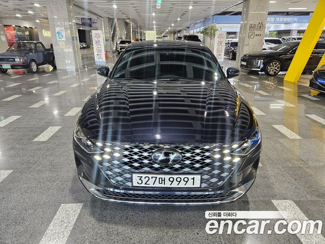 2020 Hyundai Grandeur, VIN KMHF141DBLA388495
