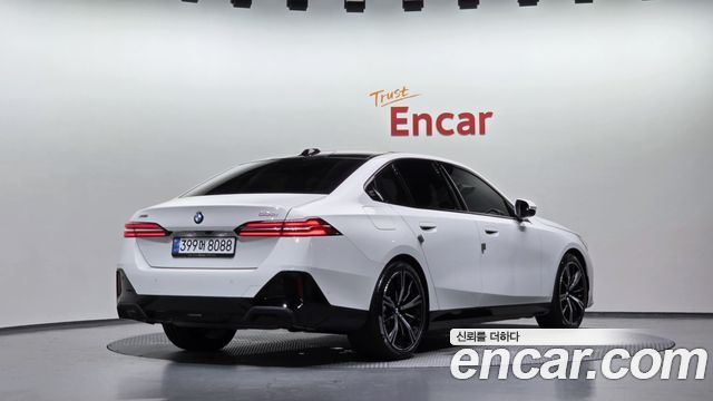 2026 BMW 5-Series, VIN WBA51FJ0XTCX34505