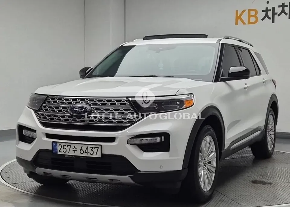 2021 Ford Explorer, VIN 1FMSK8FH0MGA09577