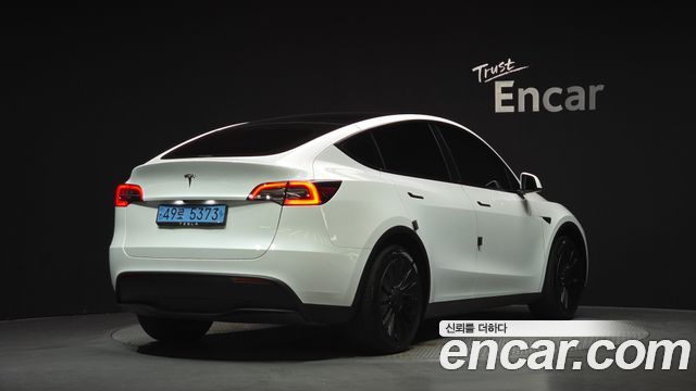 2023 Tesla Model Y, VIN LRWYGCFS3PC103573