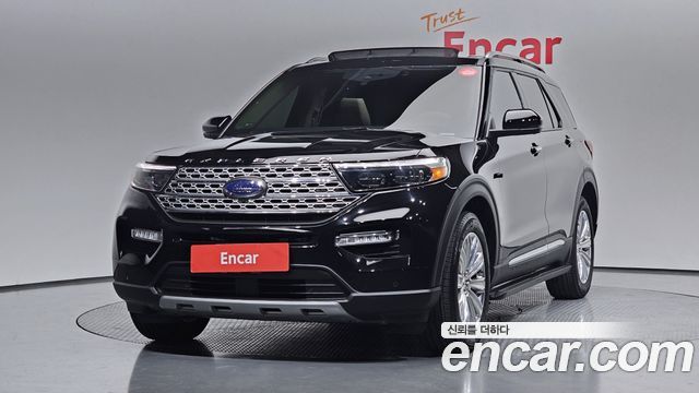 2022 Ford Explorer, VIN 1FMSK8FH7NGB80411