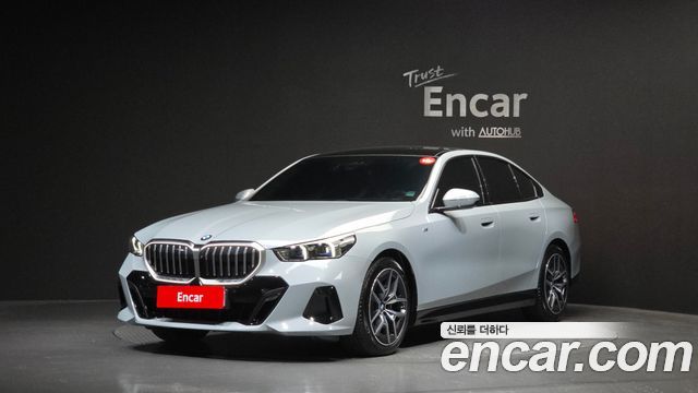 2024 BMW 5-Series, VIN WBA21FJ03RCR60042