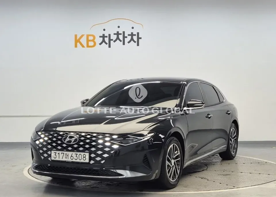 2021 Hyundai Grandeur, VIN KMHF241NBMA418317