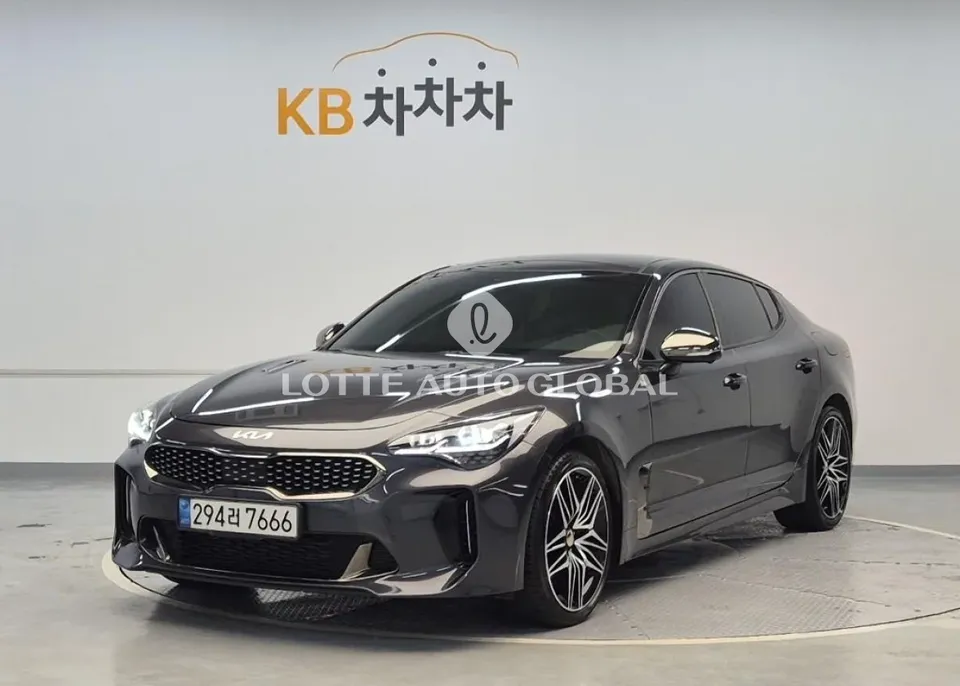 2022 Kia Stinger, VIN KNAE551CDNS113394