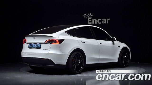 2022 Tesla Model Y, VIN 7SAYGDEF3NF502600