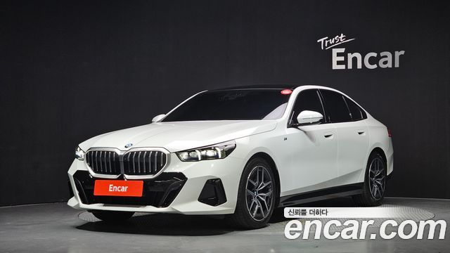 2025 BMW 5-Series, VIN WBA21FJ08SCU90127