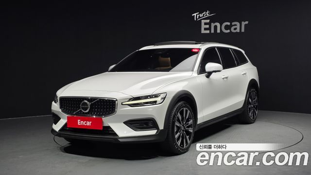 2023 Volvo V60, VIN YV1ZZL124P1105850