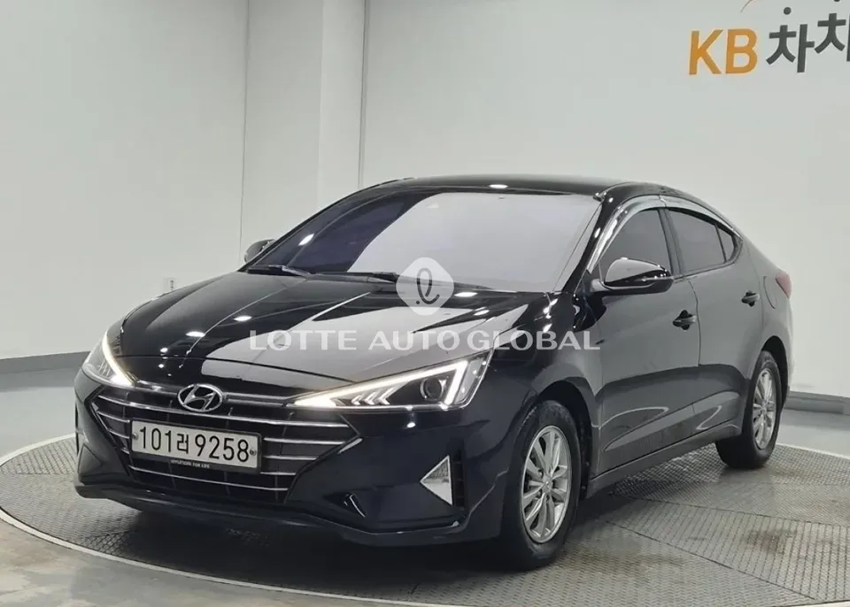 2020 Hyundai Avante, VIN KMHD741EELU002369