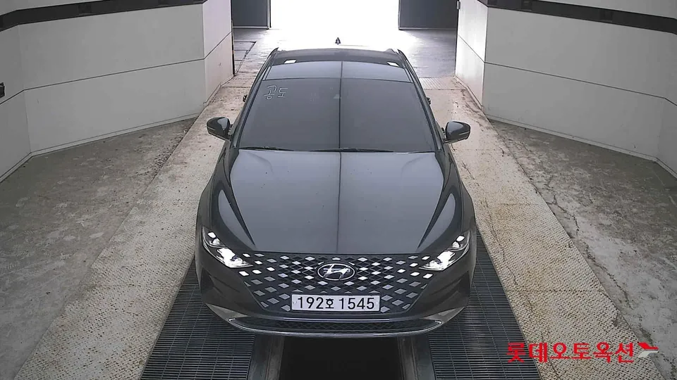 2022 Hyundai Grandeur, VIN KMHF241DBNA495782