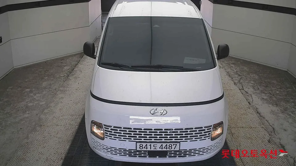 2022 Hyundai Staria, VIN KMFYFX71BNU073801