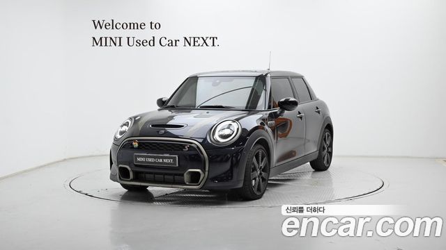 2023 Mini Cooper, VIN WMW61DK09P2U25921