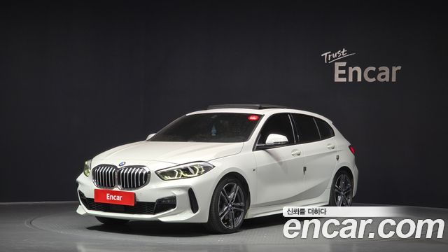 2021 BMW 1-Series, VIN WBA7M9108M5T38631